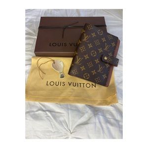 Louis Vuitton 6 Ring Agenda Cover MM - Never Used